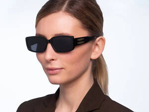 Сонцезахисні окуляри жіночі