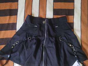 спідниця чорна з ремінцями