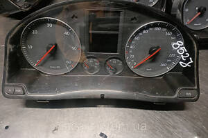 Спідометр приладова панель VW Golf V Touran 1K0920852J