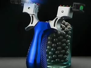 Спортивна рогатка RESTEQ із гумовою стрічкою — мисливська рогатка для стрільби та риболовлі з прицілом і рівнем, синя