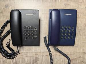 Стационарные телефоны KX-TS2350UA в неизвестном состоянии.