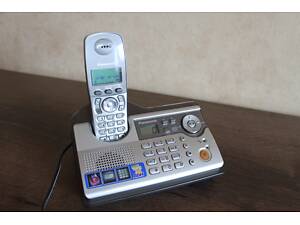 Стаціонарний радіотелефон Panasonic KX-TCD246UAS