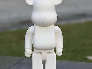 Статуетка Bearbrick 400% White 28 см. Іграшка дизайнерська Беарбрик білий. Bearbrick