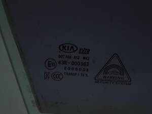 Стекло двери перед прав Kia Optima 16- 82420-D5010