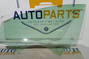 Скло дверей переднє ліве Ford Focus MK3 2011-