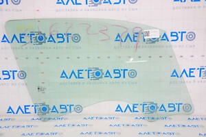 Стекло двери передней правой Chevrolet Volt 11-15