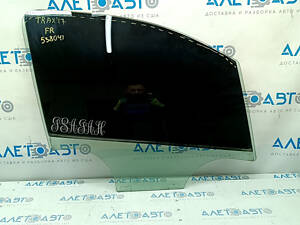 Стекло двери передней правой Chevrolet Trax 15-22 царапины