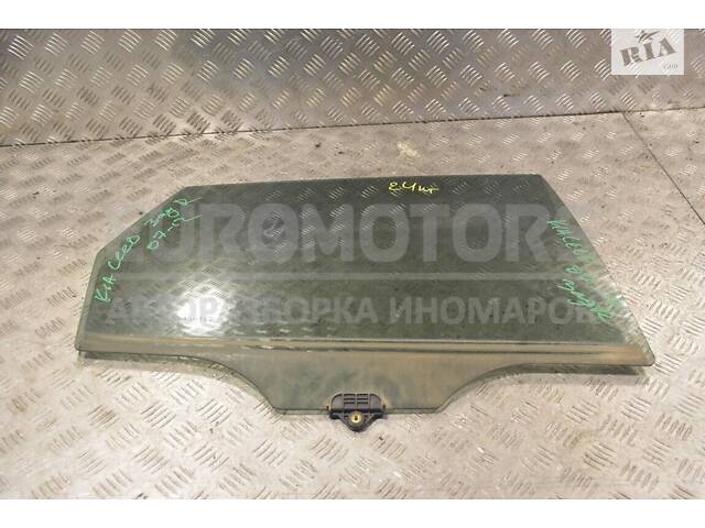 Стекло двери заднее правое Kia Ceed 2007-2012 250619