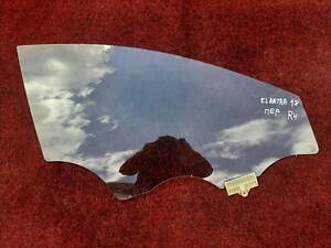 Скло дверей передніх правих Hyundai Elantra AD 82420-F3030 82420F3030 2016-2020