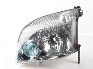 Скло фари ліве Nissan X-Trail (T30) 2002-2007 260608H925