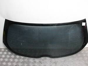 Стекло крышки багажника дефект Toyota Auris 2006-2012 6810502130