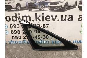 Стекло переднее малое правое Mitsubishi Grandis MR957570