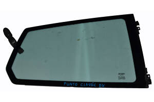 Стекло в кузов правое жабра 51738163 FIAT Punto 03-10