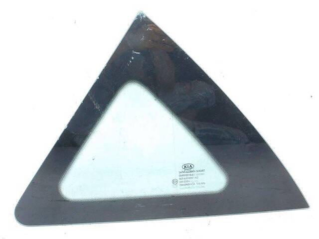 Стекло в кузов заднее левое универсал треугольник 878301H110 KIA Ceed ED 07-12