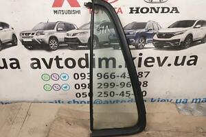 Стекло задней двери малое левое Honda CR-V 1 1995-2001 73455S10010