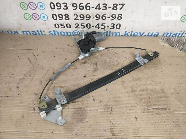 Склопідйомник передній правий 807004X00E Nissan Navara D40 2005-2014