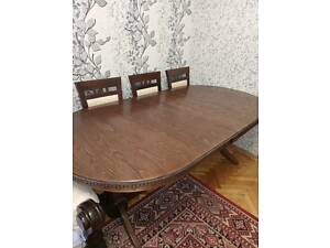 Стол в гостиную