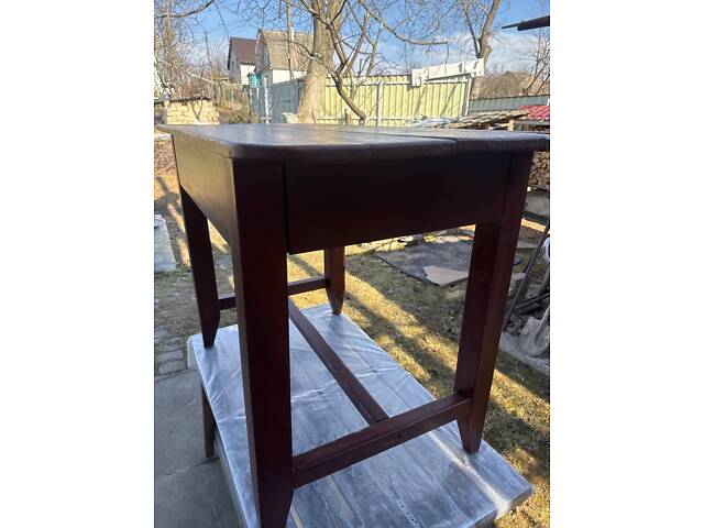 Столи 4 із дерева і 1 пластік - Фото 1