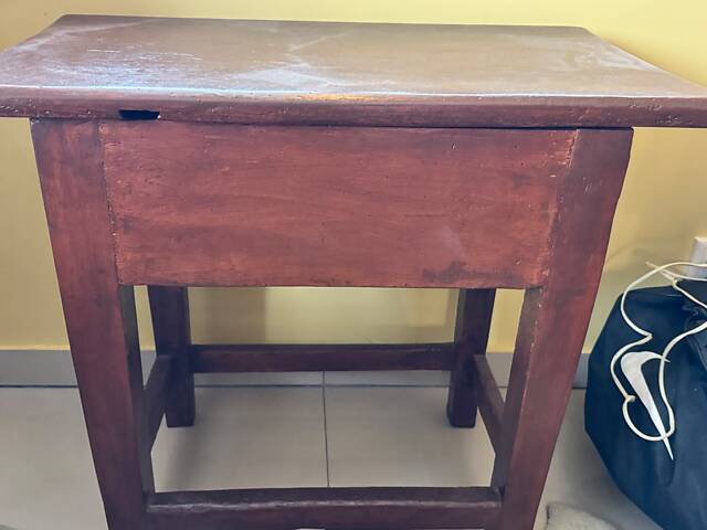 Столи 4 із дерева і 1 пластік - Фото 13