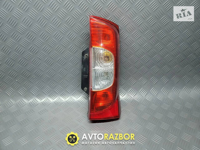 Стоп фонарь задний правый 01353205080 на Fiat Qubo, Fiorino, Nemo, Bipper 2007-2023 год