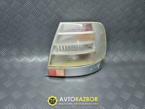 Стоп фонарь задний правый 8D0945112A на Audi A4 (B5) 1994-2001 год
