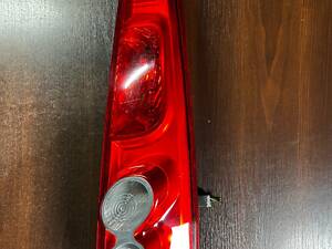 стоп-сигнал задний правый Ford Fiesta MK6 2005-2010 5 дверей без дефектов