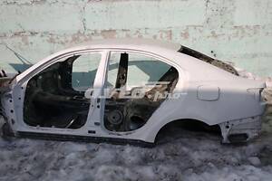 стойка кузова центральная левая Lexus IS 2005-2013 6131253030