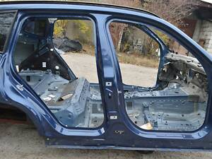 Стойка кузова центральная правая BMW X3 G01 18- на кузове (01) цвет phytonic-blau metallic 41007494062