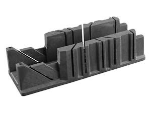 Стусло пластиковое Mastertool - 212 x 42 x 44 мм