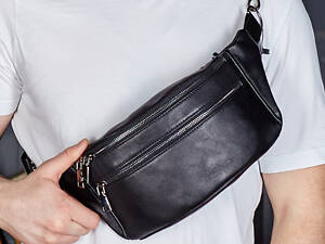 Стильна чоловіча бананка з натуральної гладкої шкіри 14х25х10, нагрудна сумка для телефона NM-50358 чорна.