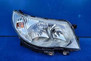 SUBARU FORESTER 08-13 2008-2013 ксенонова фара права