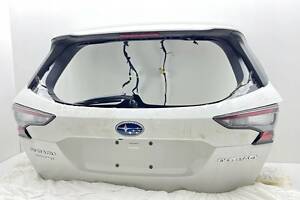 Subaru Outback 2023 США Кришка кришка багажника в комплекті