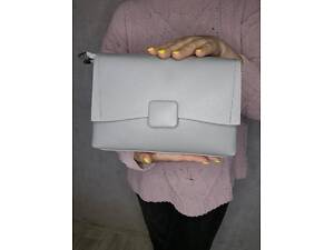 Сумка жіноча шкіряна