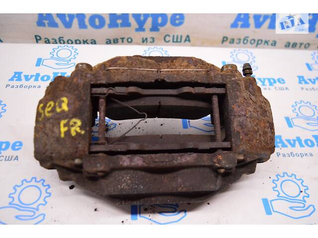 Суппорт перед правами Toyota Sequoia 2008-2022 4 поршня 47730-0C030