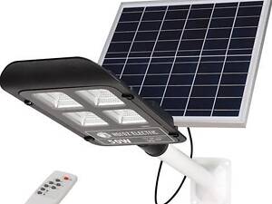 Світильник вуличний консольний на сонячній батареї LED 'LAGUNA-200' 200 W