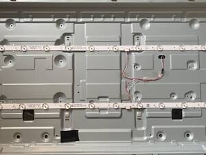 Светодиодные LED-линейки, Ножки MAM649443, крепление MJH643331, кабель