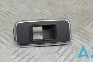 T4A10150 - Б/У Накладка кнопок стеклоподъемника на JAGUAR F-PACE (X761) 2.0 AWD