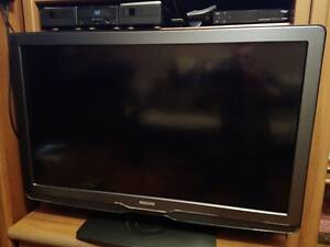 Телевизор PHILIPS 37PFL9604H/12 и приставка AMIKO HDB260+