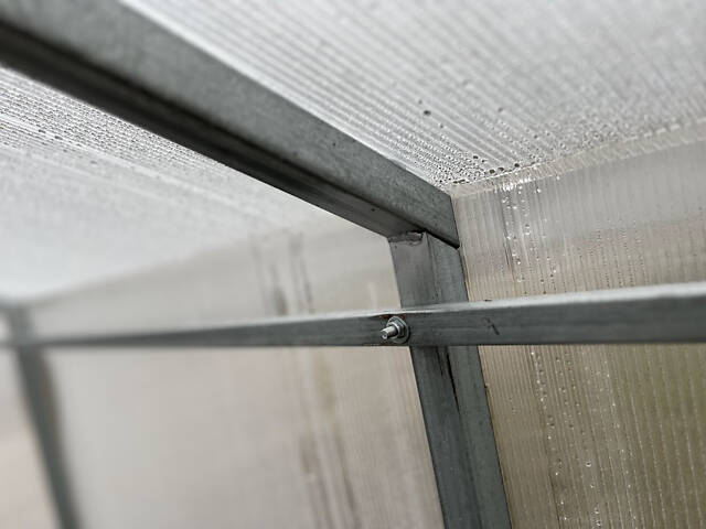 Теплиця «Домик» 2,80×4 з оцинкованої квадратної труби з полікарбонатом 4 мм RIG-TORG - Фото 2