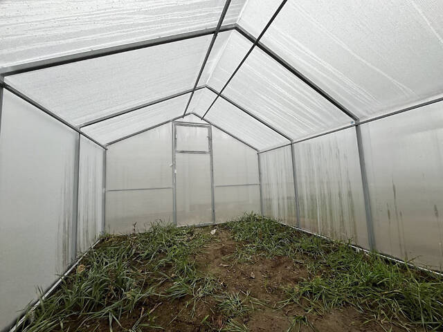 Теплиця «Домик» 2,80×4 з оцинкованої квадратної труби з полікарбонатом 4 мм RIG-TORG - Фото 4