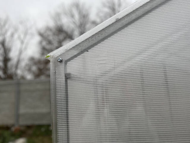 Теплиця «Домик» 2,80×4 з оцинкованої квадратної труби з полікарбонатом 4 мм RIG-TORG - Фото 5