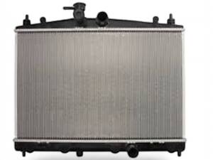 Радіатор охолодження на Juke