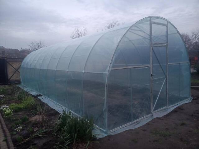 Теплиця 'Файна' 3 х 10 м, (труба оцинкована 30х20 мм.), повний комплект 'Преміум', плівка UV-4, 100 мкм. - Фото 1