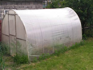 Теплиця 'Косичка' 2 х 5 м, (труба оцинкована 20х20), повний комплект 'Преміум', плівка UV-6, 150 мкм.