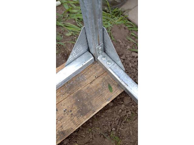 Теплиця 'Маївка' 4 х 6 м, (труба оцинкована 30х20 мм.), повний комплект 'Стандарт', плівка UV-4, 100 мкм. - Фото 5