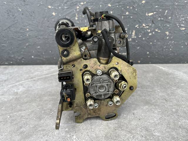 ТНВД / ПНВТ топливный насос Peugeot Partner 1.9 D - Фото 4