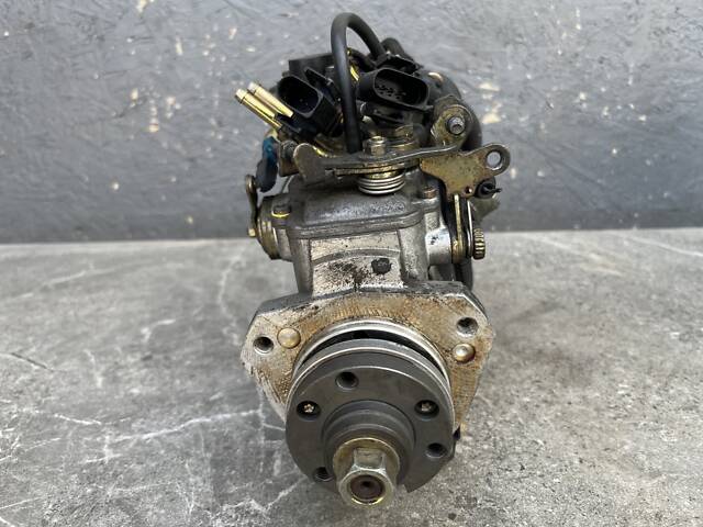 ТНВД / ПНВТ топливный насос для VW Volkswagen Caddy 2 1.9 SDI - Фото 2