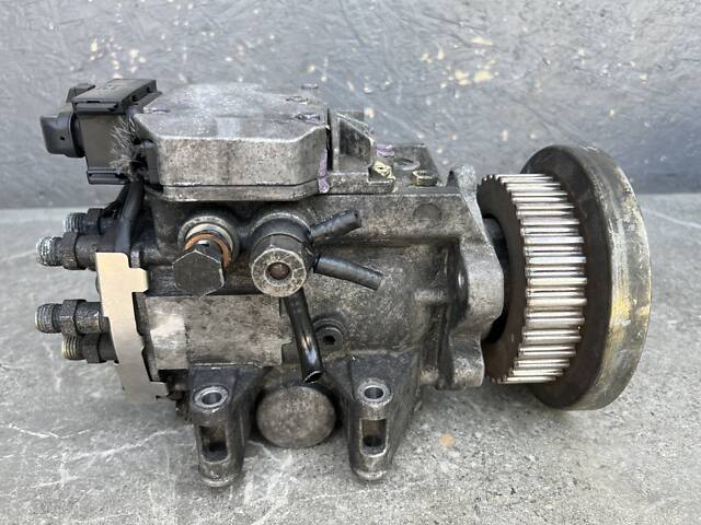 ТНВД / ПНВТ топливный насос для Audi A8 2.5 TDI 059130106D - Фото 3