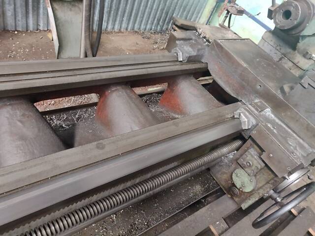 Токарно-гвинторізний верстат 16К40 - Фото 9