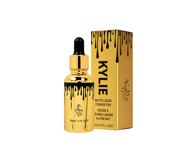 Тональный крем Kylie Хохо с матовым эффектом, № 102 Песочно Бежевый